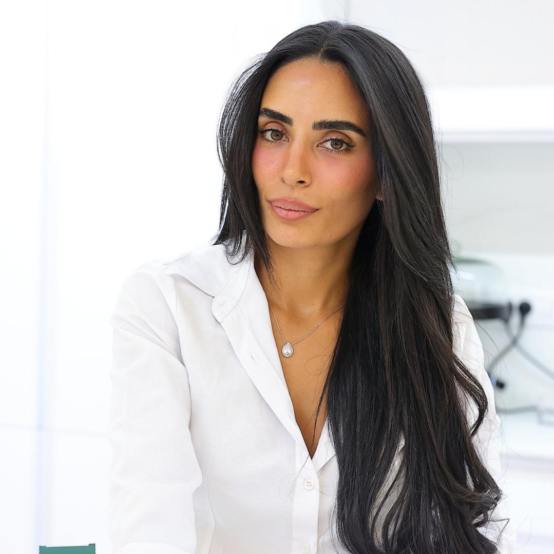 Sapir Azulay נטורופתית והרבליסטית קלינית