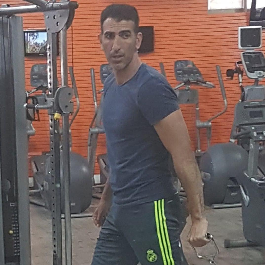 עזרן