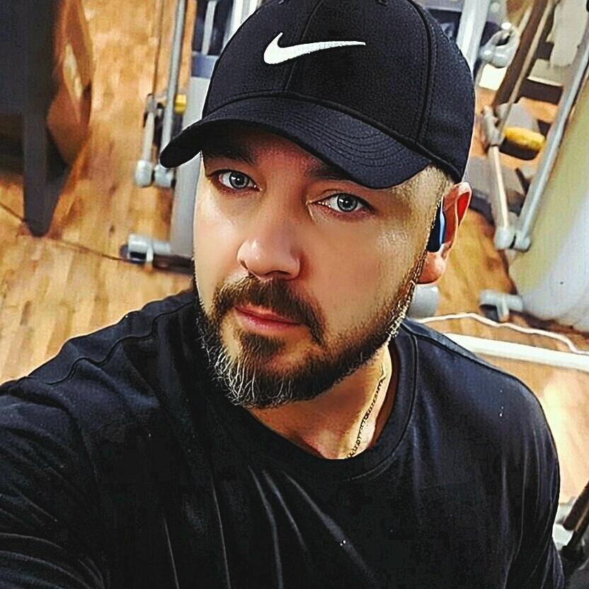 אייל מוניות