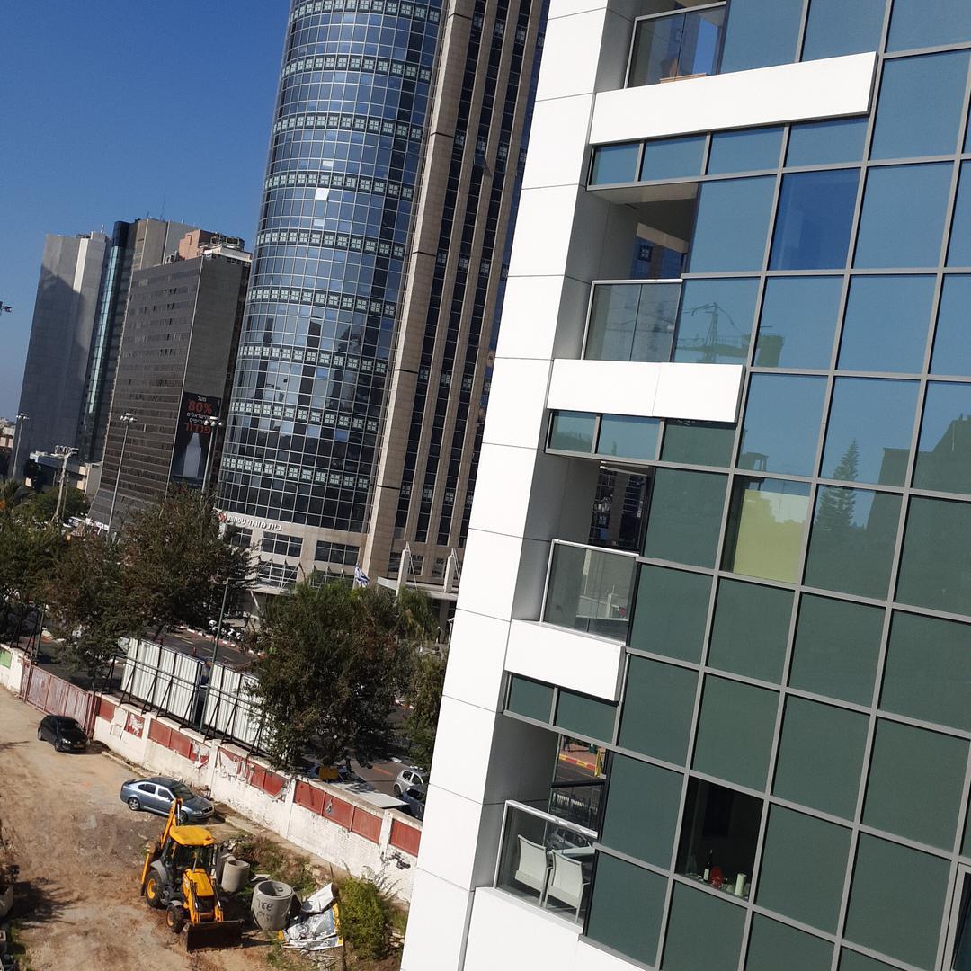 חיים ציפויים