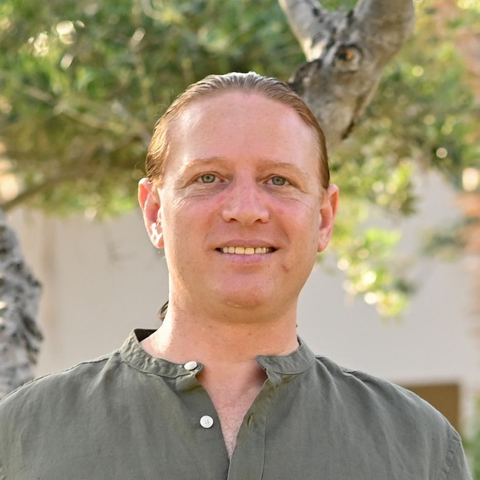 אלי ברקוביץ שיפוצים וחיוכים