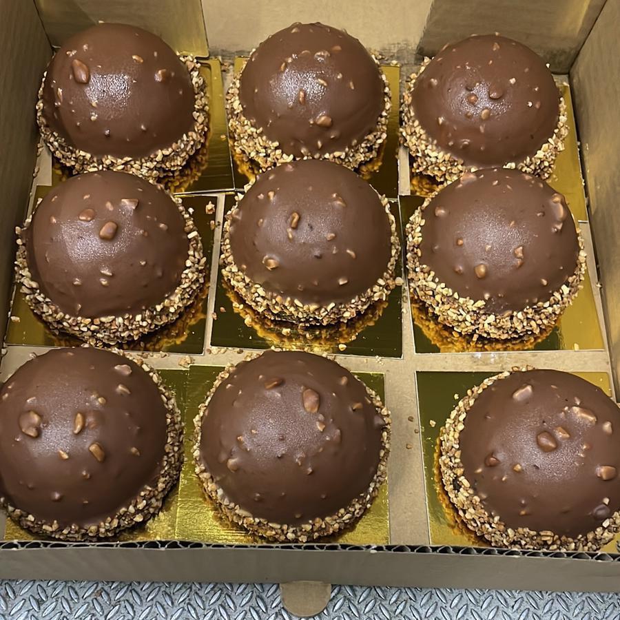 ראובן קורש עוגת בוטיק