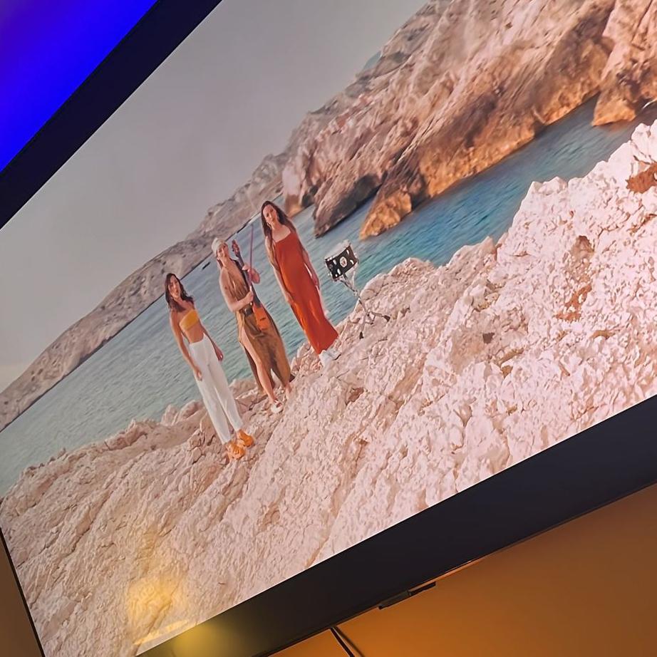 מלון אמבסדור