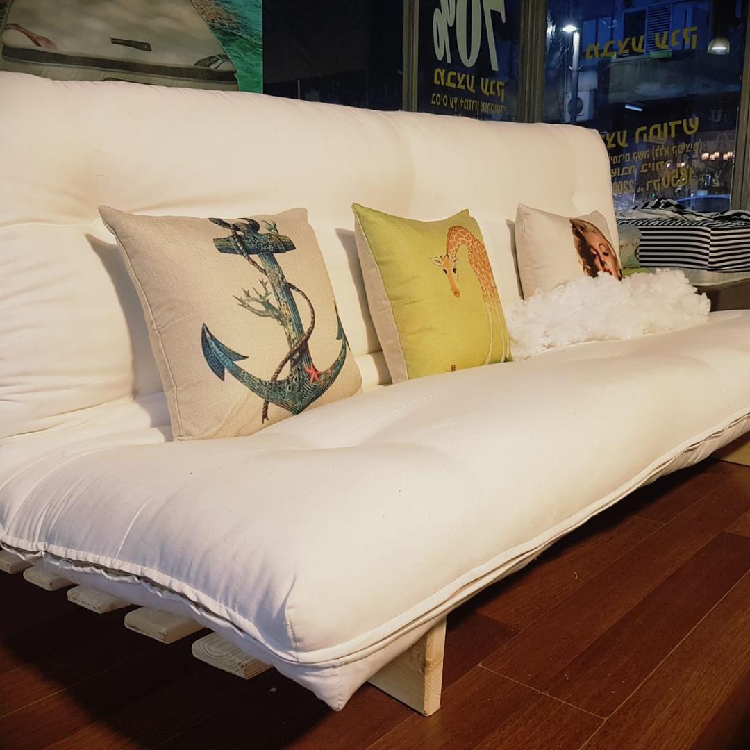 פוטונים ספוגים ומזרונים