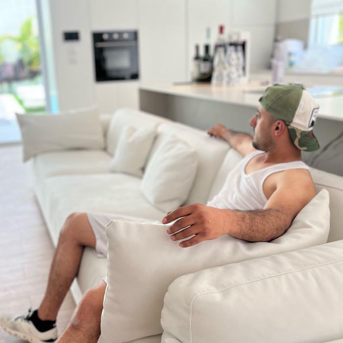 עבד נגרות