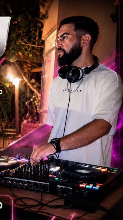 dj aviv