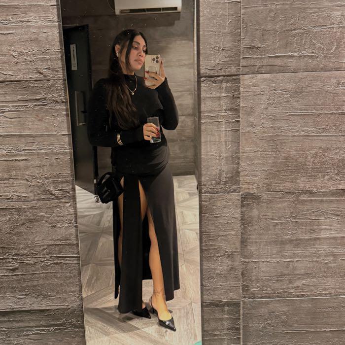 Ey nail artist estella Yusopov