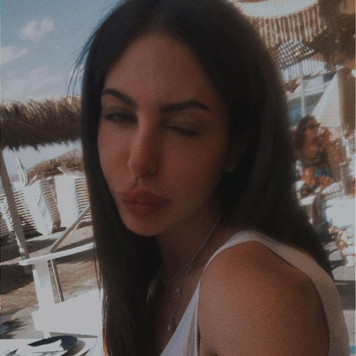 מיכל קוסמטיקס