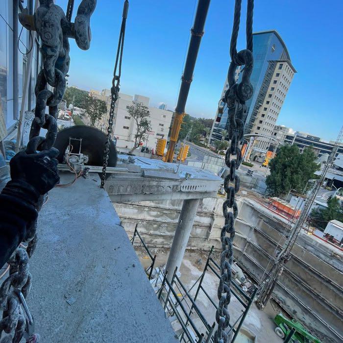 ל.א אבני החושן בע״מ