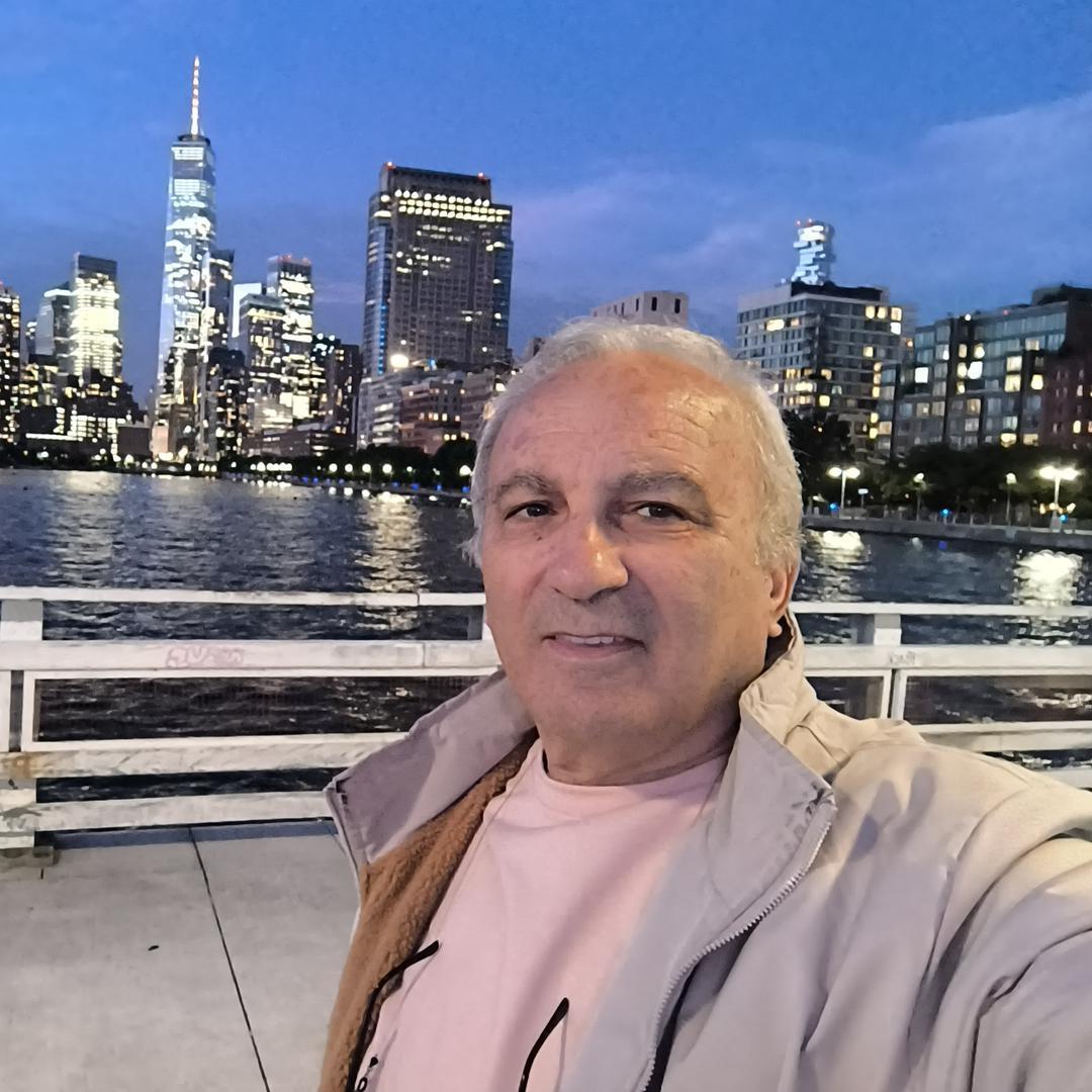 מאיר גלעדי-מומחה לנדל"ן מסחרי