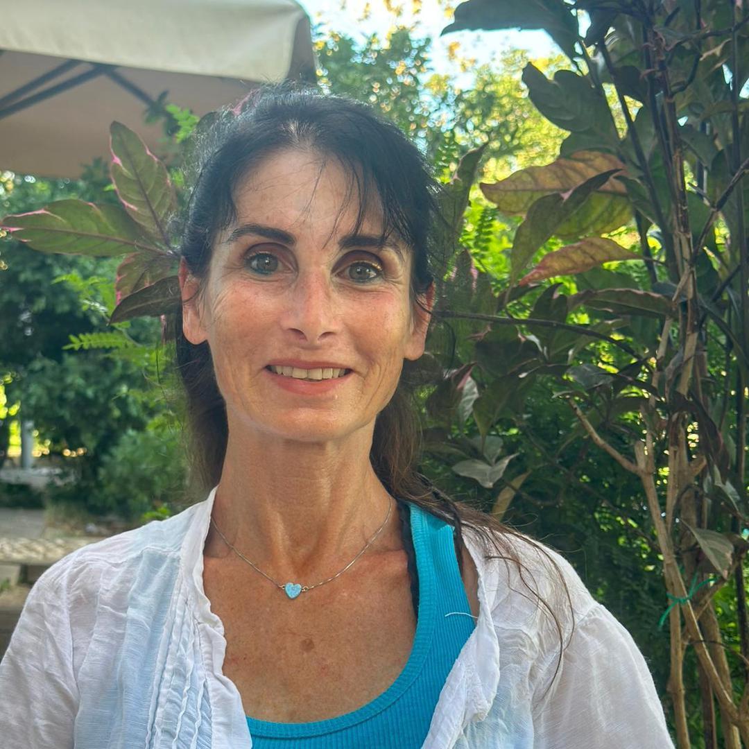 לוטוס לב יוגה